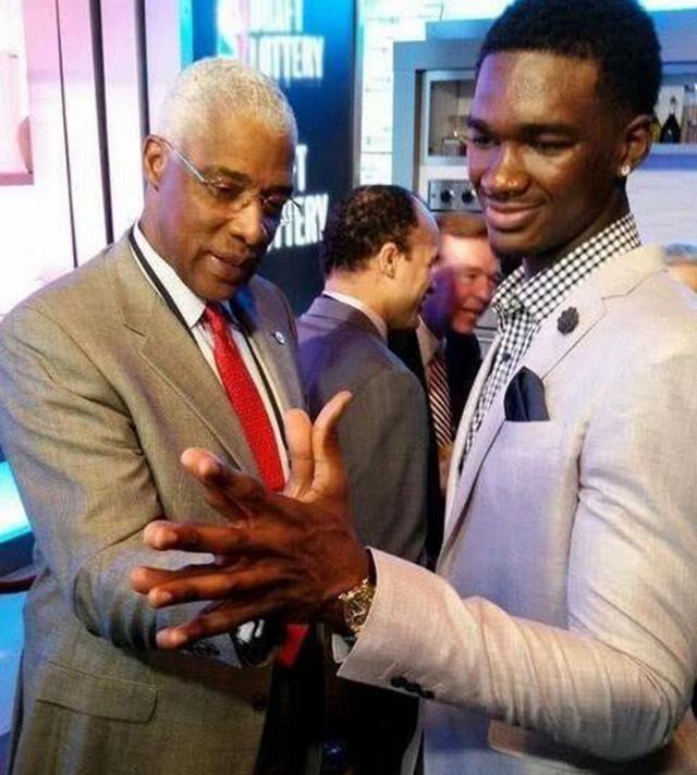 墨尔本德比首发出炉：金森健志、卡普托、维尔格斯在列（墨尔本德比首发名单公布：金森健志、卡普托、维尔格斯入选）