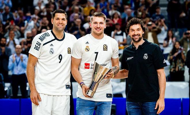 穆帅：那不勒斯伤病多？别逗我笑了，我们的伤缺才让我发愁（穆帅：别说那不勒斯伤病多，真正让我头疼的是我们这边的伤缺）