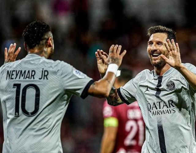 官方：库拉索主帅艾德沃卡特因家事暂离球队，由助教率队迎战牙买加（库拉索官宣：主帅艾德沃卡特因家事暂时离队，助教将带队战牙买加）