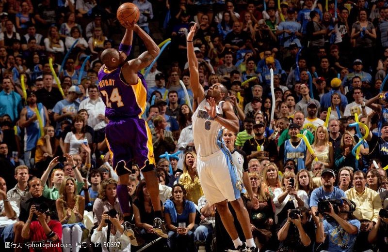 talkSPORT：多家沙特俱乐部有意萨拉赫，每赛季收入可达1.75亿镑（据talkSPORT报道，多家沙特豪门有意引进萨拉赫，其年收入或高达1.75亿英镑）