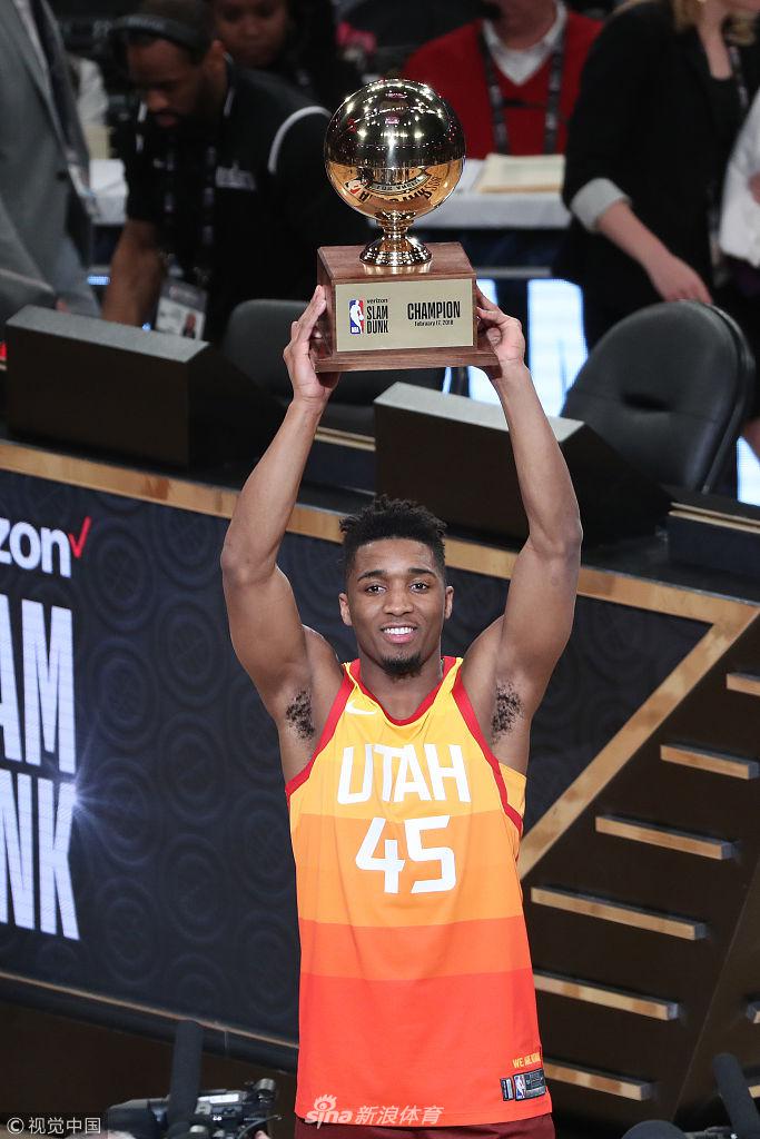 这脚抽射太干脆了（这一脚抽射干净利落）