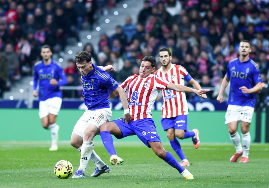 雷迪克：本场比赛，东契奇和詹姆斯完全接受了无球打法（雷迪克：东契奇与詹姆斯本场彻底接受无球打法）