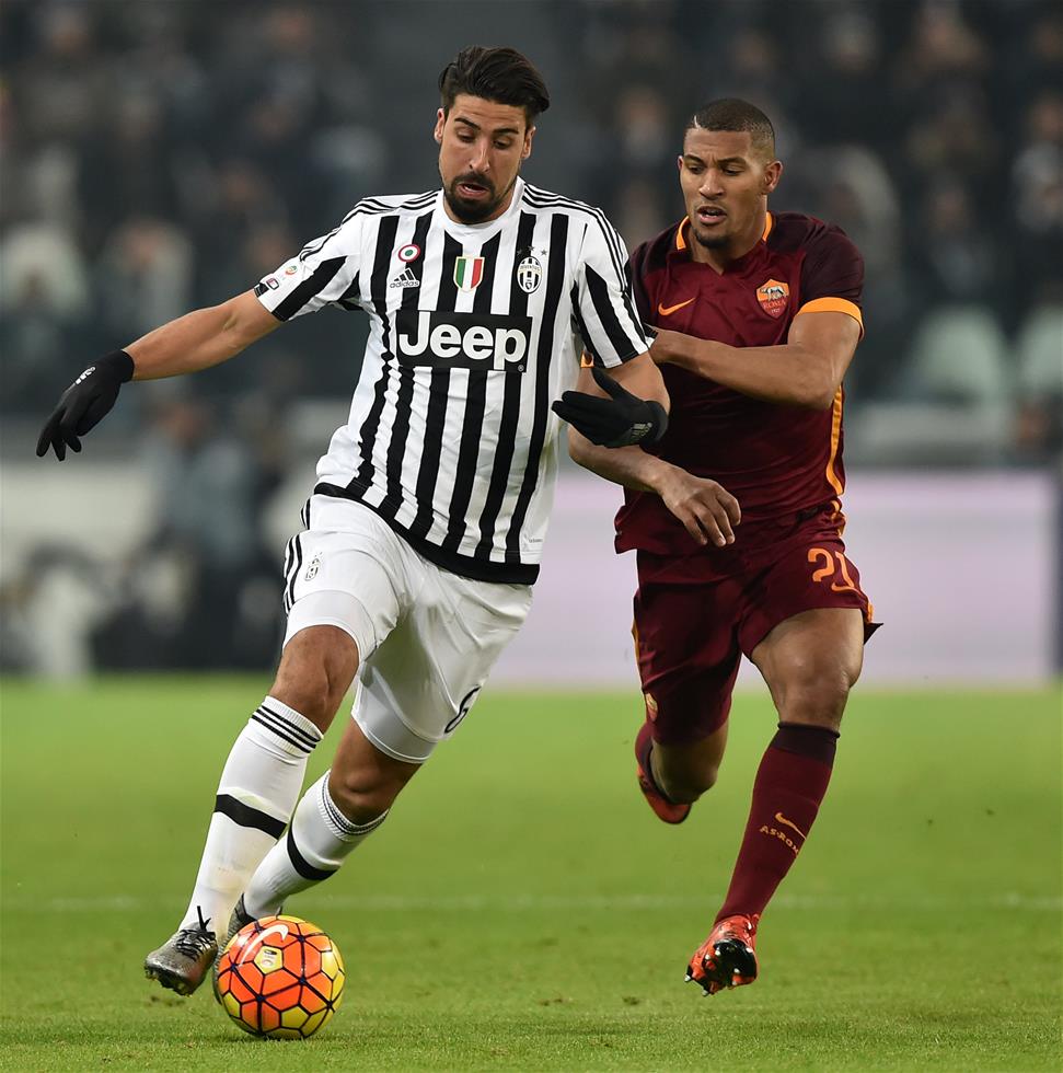 曼联2弃将左右意甲冠军，4500万前锋梅开二度，那不勒斯5连胜登顶（前曼联双将搅动意甲争冠，4500万锋霸梅开二度，那不勒斯豪取五连胜登顶）