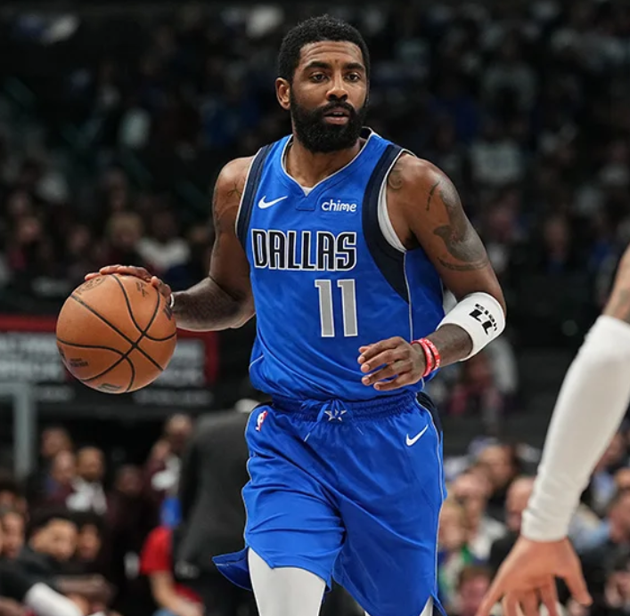 潜力无限！弗拉格背靠背成为最年轻10助攻&得分35+球员（天赋爆棚！弗拉格背靠背改写纪录：史上最年轻10助攻与35+得分球员）