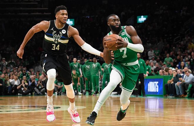 2026年世界杯小组抽签仪式，日本队10号竟如此反应，深夜点击量超百万（2026世界杯分组抽签，日本队10号罕见反应引热议，深夜播放量破百万）