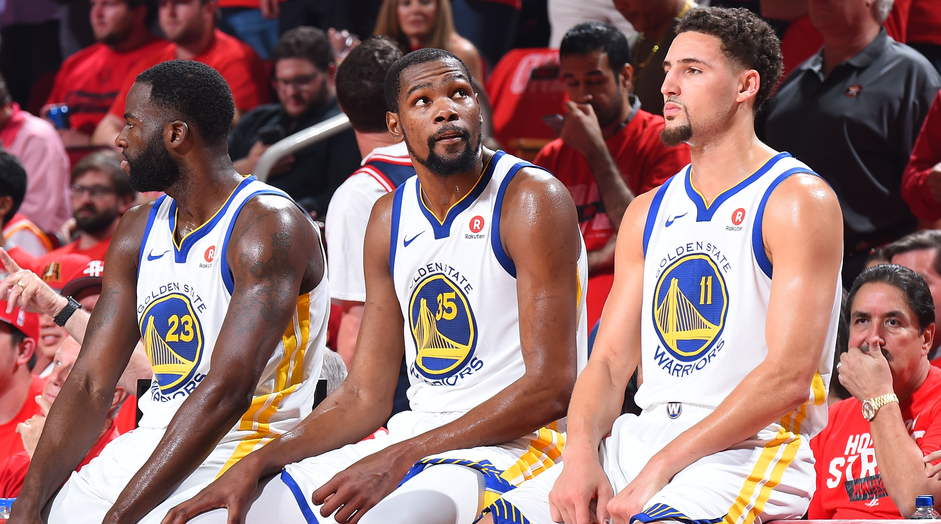 阿连德：这是我第一次拿冠军，也是我第一次戴帽，我很满意（阿连德：首冠到手、处子戴帽，我很满意）