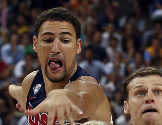 马刺终结对东契奇的14连败，文班亚马面对他则是0胜5负（马刺止住对东契奇的14连败，文班亚马对位东契奇仍0胜5负）