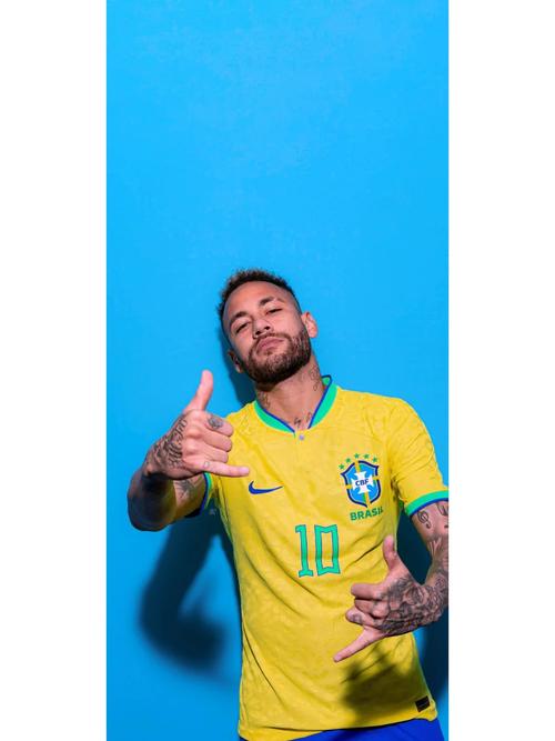 迪马：普利希奇因高烧未随队前往都灵，明日将决定是否出战（迪马：因高烧普利希奇未随队赴都灵，能否出战明日定夺）